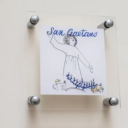 5 Santi Napoli